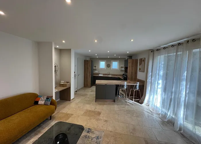 Superbe T2 Moderne - Entree De - Parking Prive 公寓